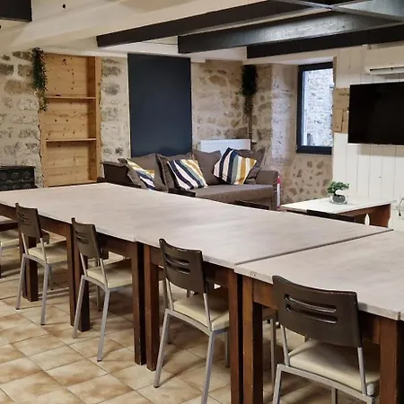 Domaine Le Bouissou Du Mahun De Groupes En Pleine Foret Ardechoise Hébergement de vacances *